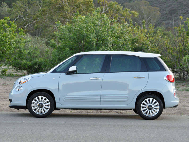2014 Fiat 500L Photo Gallery | Autobytel