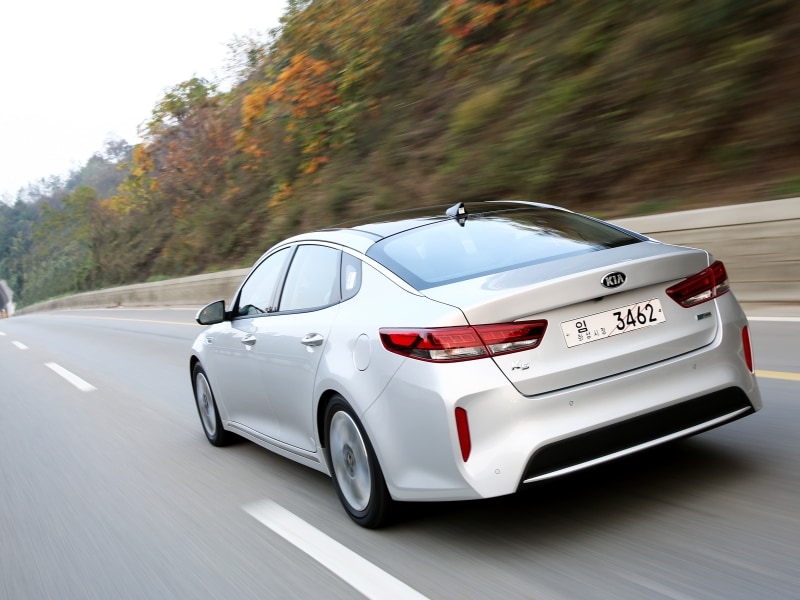 10 of the Quietest Cars Autobytel