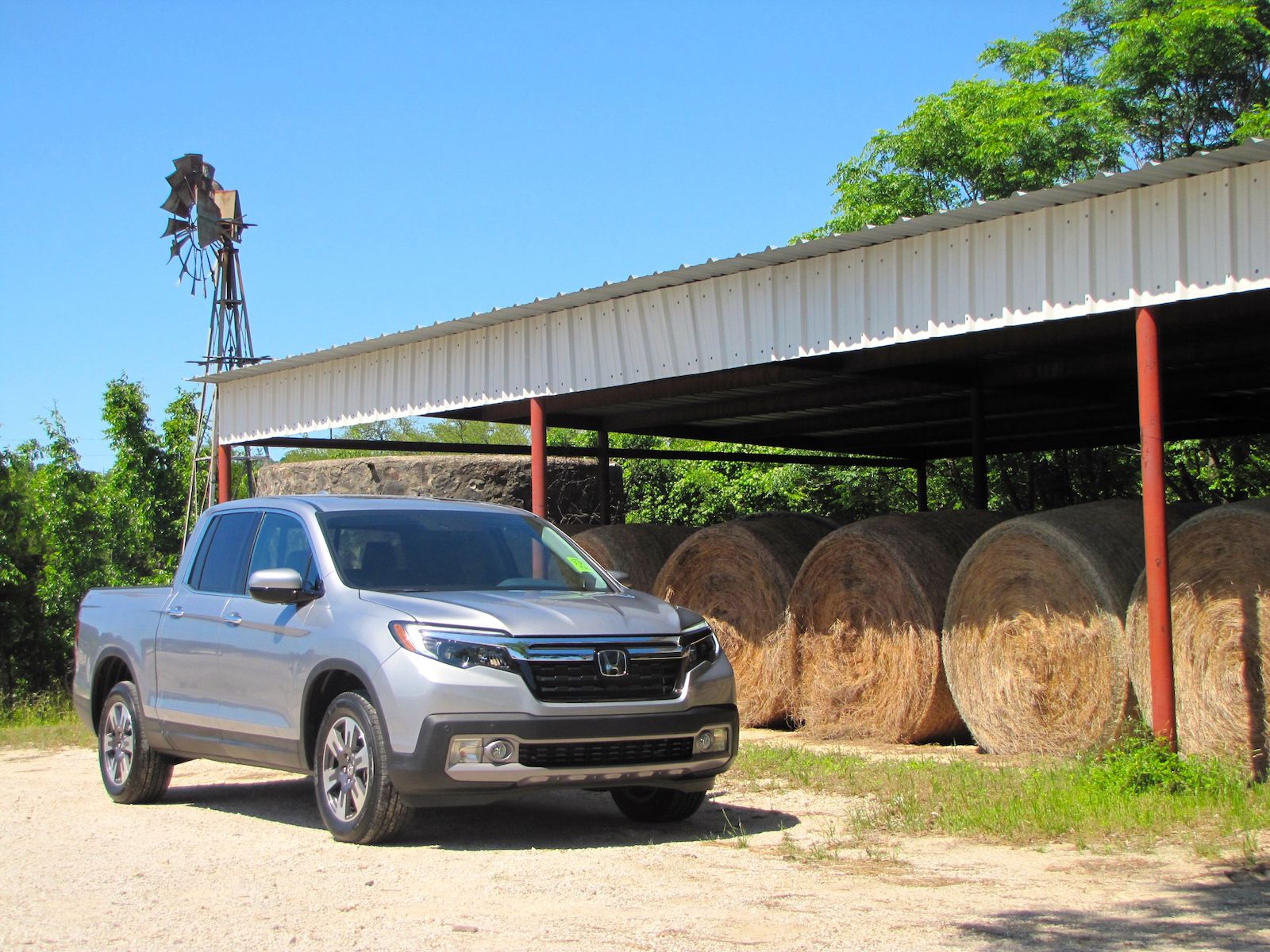 2017 Honda Ridgeline Road Test and Review | Autobytel