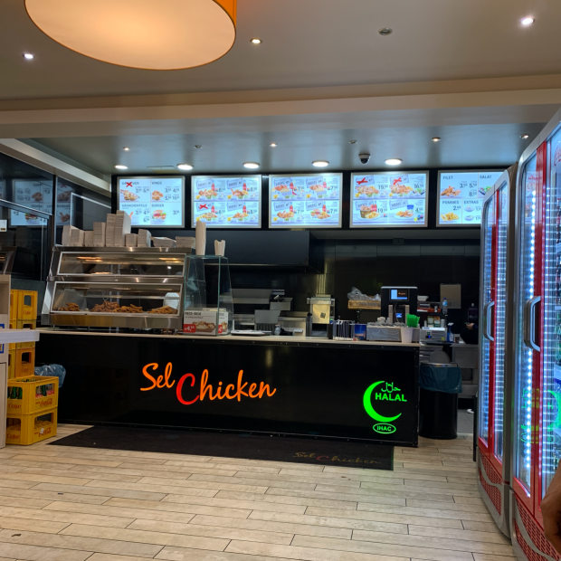 Sel Chicken Halal Restaurant in Hamburg Halal Trip