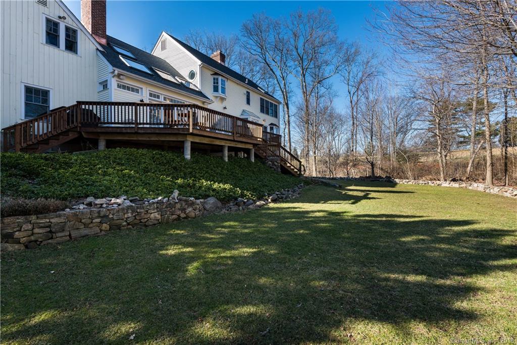 8 GISBORNE PLACE, OLD GREENWICH, CT 06870 (Sold NYStateMLS Listing