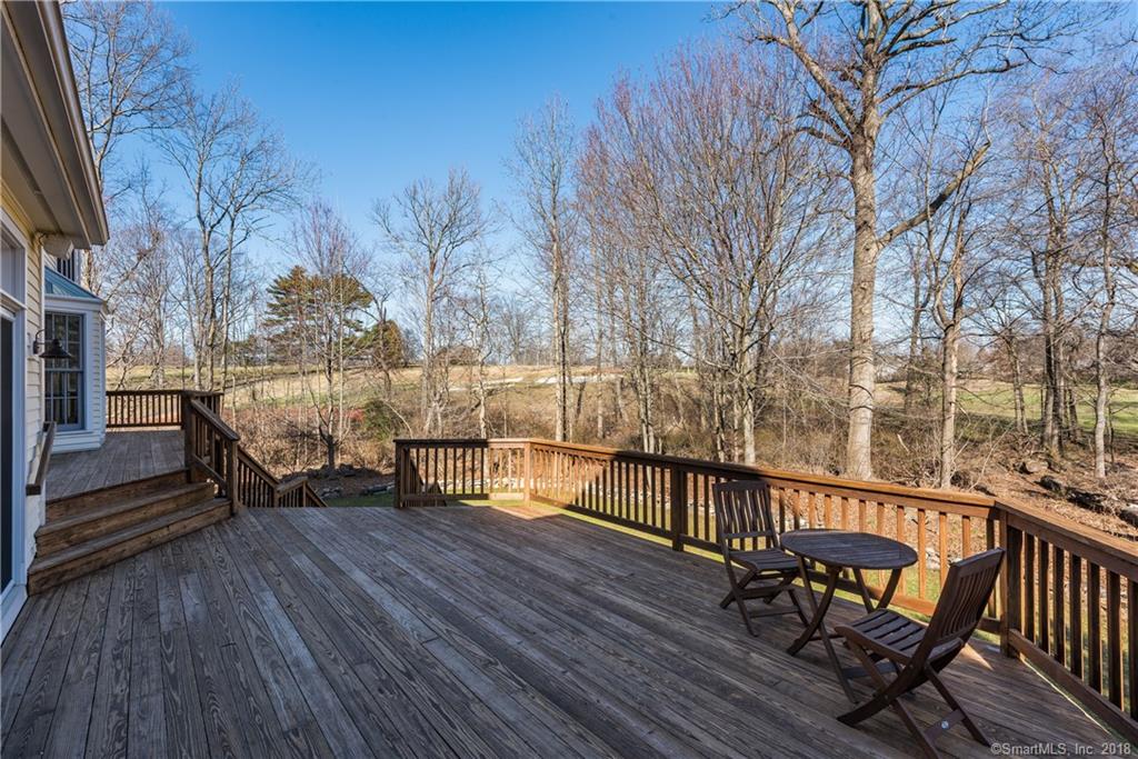 8 GISBORNE PLACE, OLD GREENWICH, CT 06870 (Sold NYStateMLS Listing