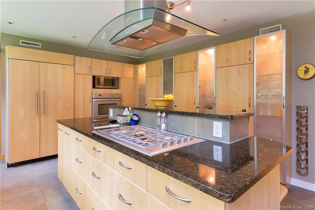 261 GUINEA ROAD, Stamford, CT 06903 (Sold NYStateMLS Listing 10593228)