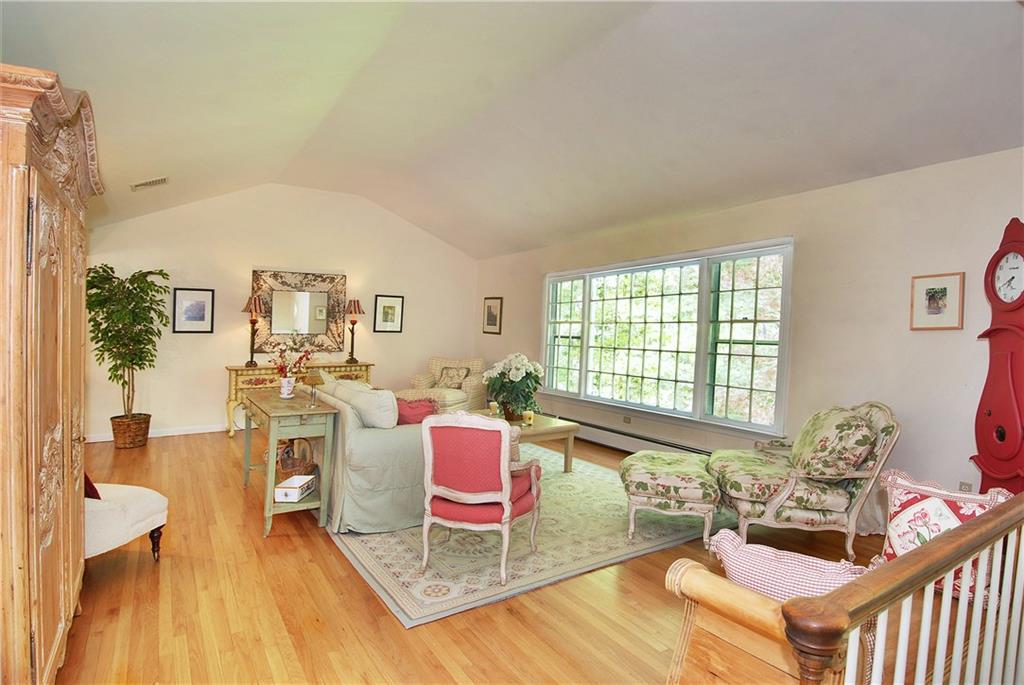 154 SOUTH BALD HILL ROAD, New Canaan, CT 06840 (Sold NYStateMLS Listing