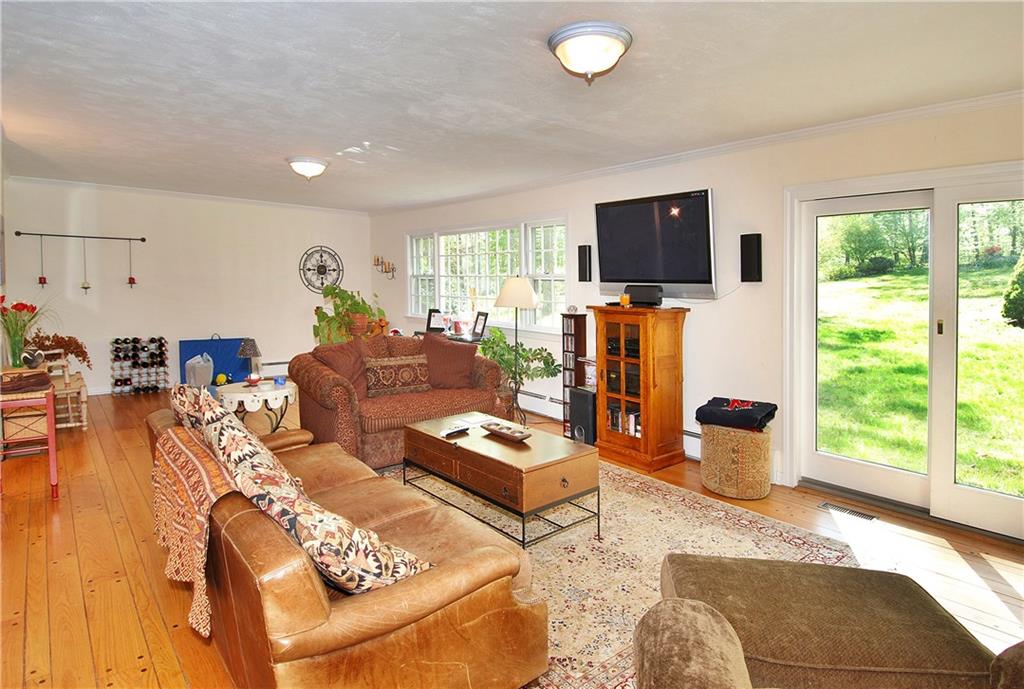 154 SOUTH BALD HILL ROAD, New Canaan, CT 06840 (Sold NYStateMLS Listing