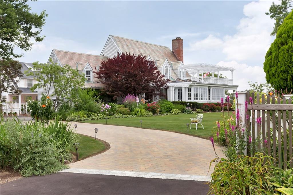 198 SHORE ROAD, OLD GREENWICH, CT 06870 (Sold NYStateMLS Listing 10391935)