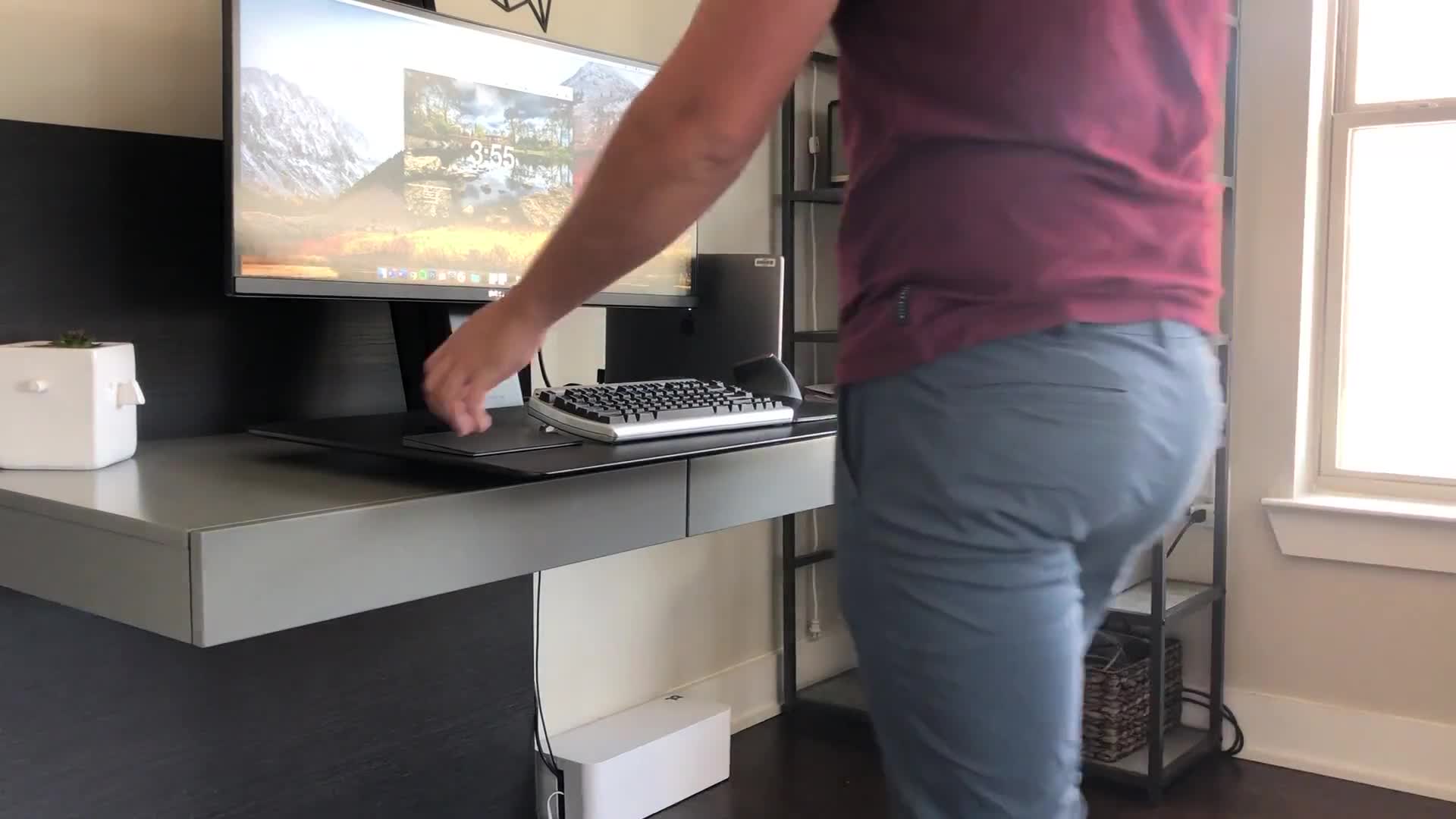 Humanscale Standing Desk Converter Review Best Standing Desk Converter