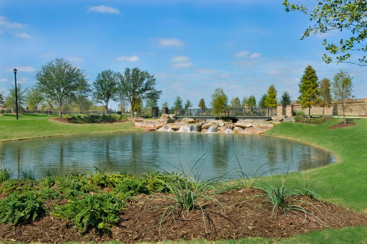 Houston Neighborhoods And Masterplanned Communities With Best Amenities