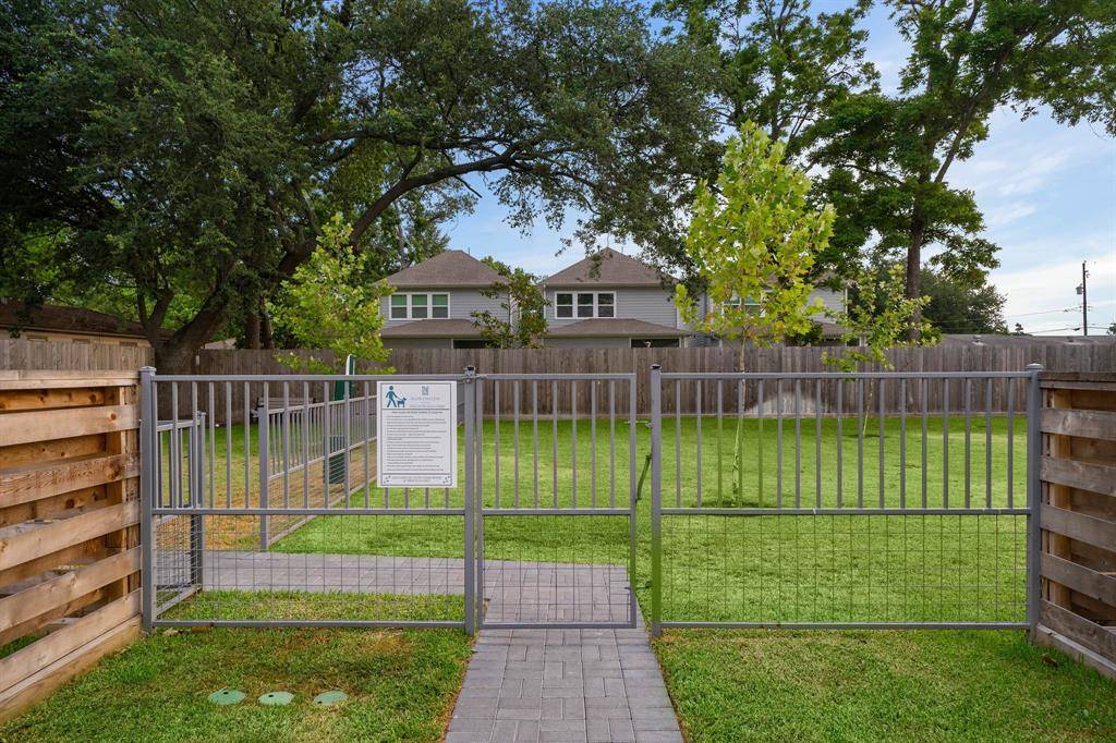 Independence Heights Homes For Sale & Real Estate Trends