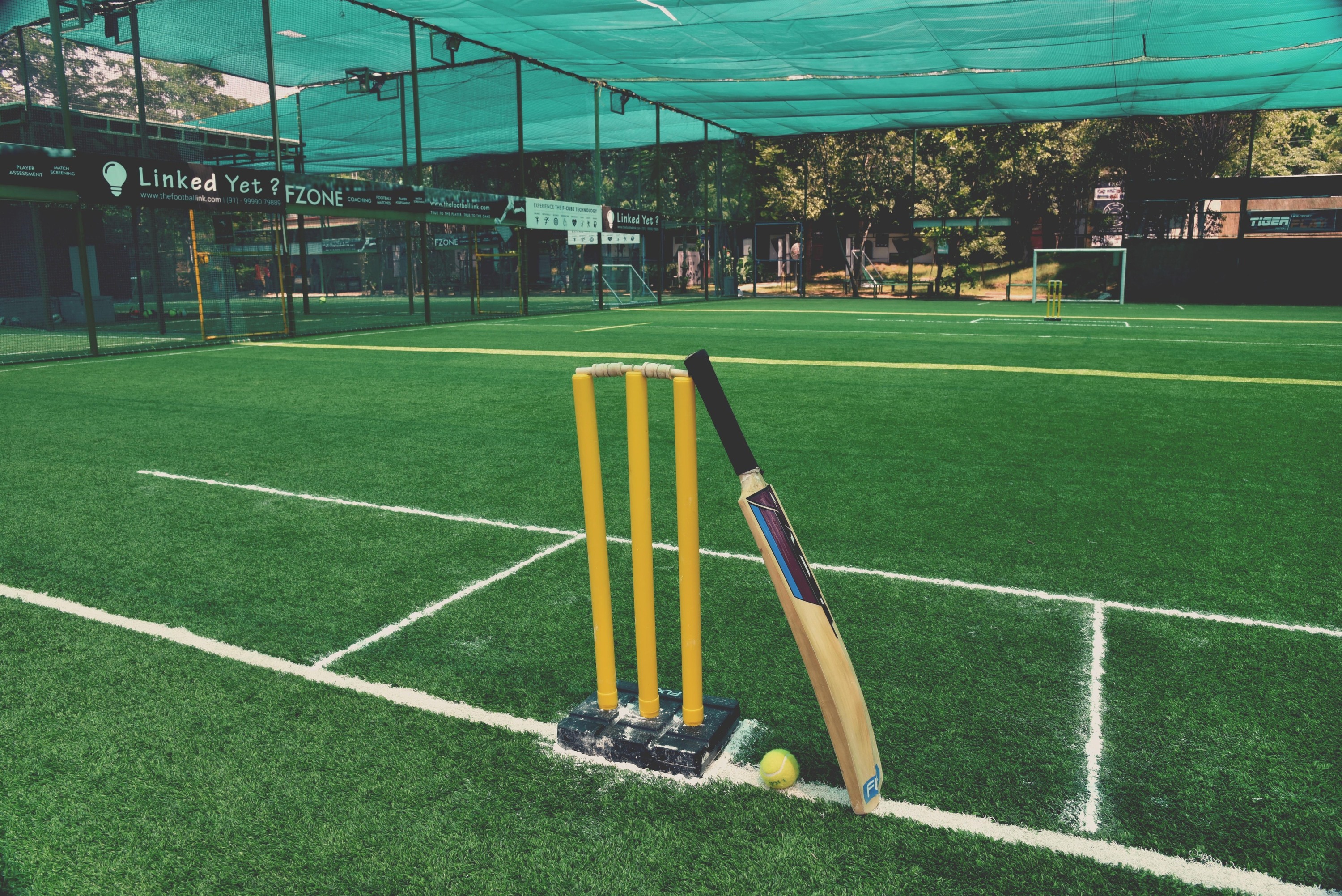 Box Cricket Venues in Greater Noida Hudle