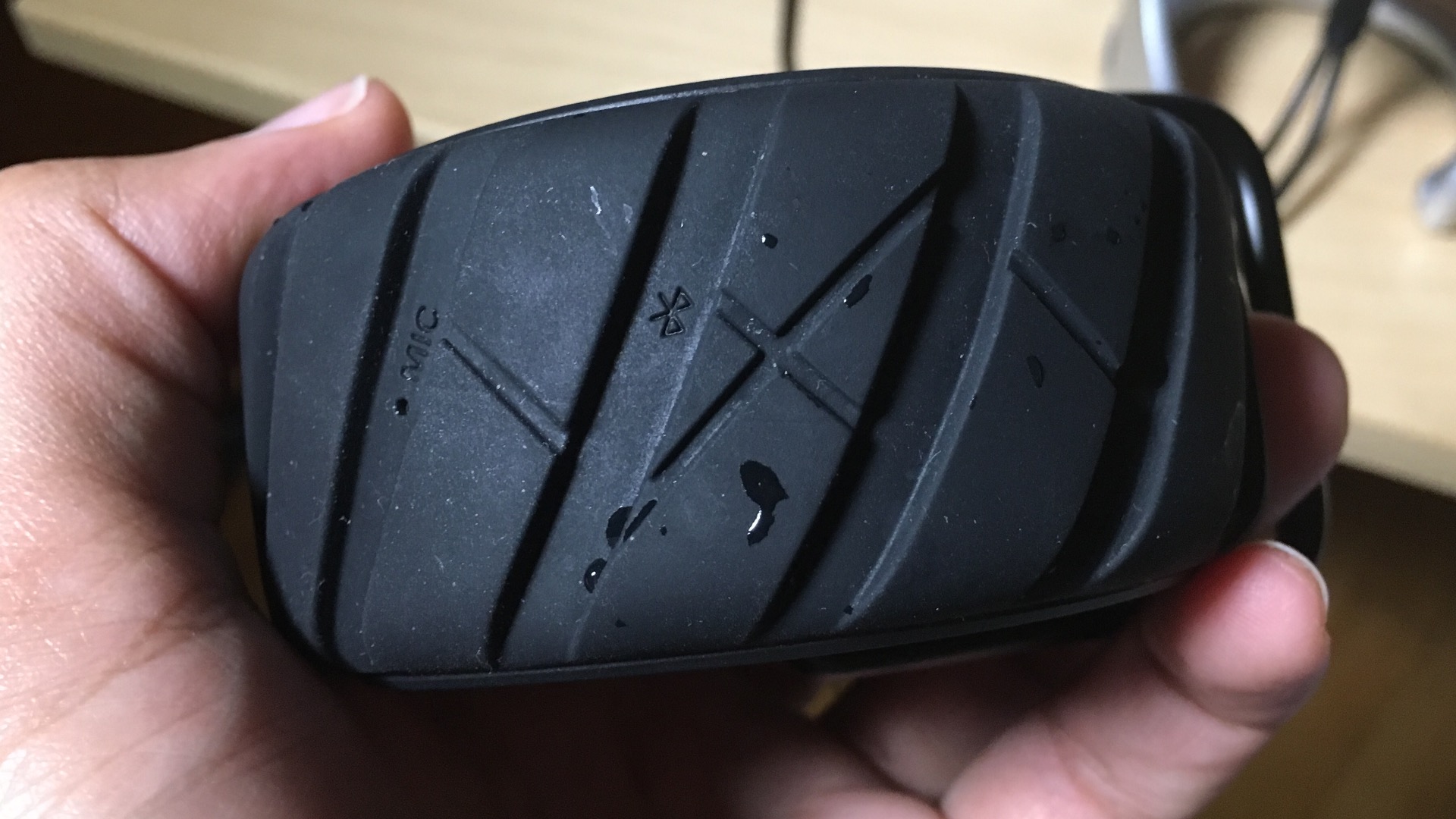 key bluetooth speaker buttons