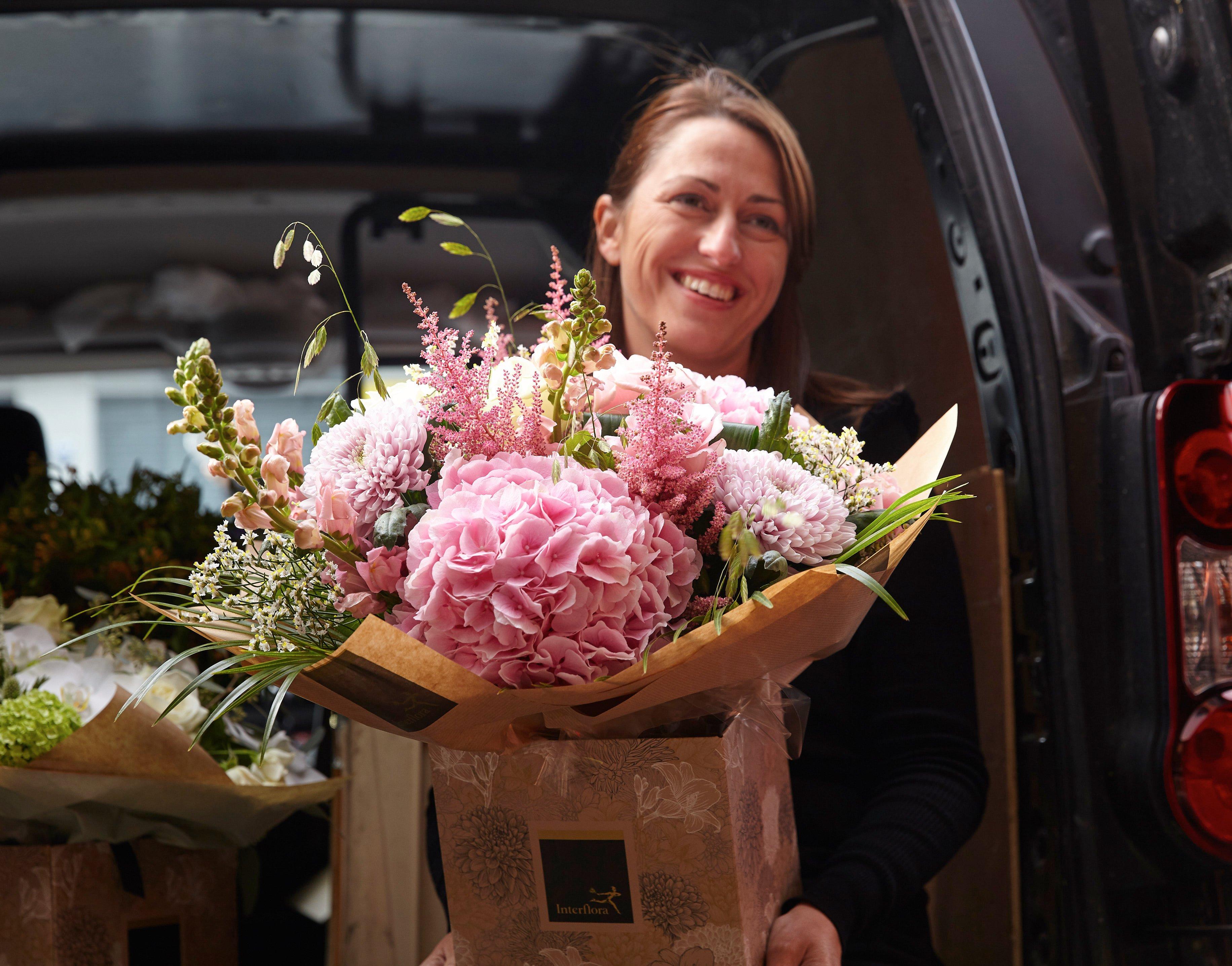 Delivery Services From Interflora Interflora Ireland