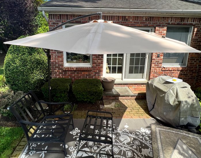 Lot 011 Freestanding Outdoor Umbrella Beige PICK UP IN NEW HYDE PARK on