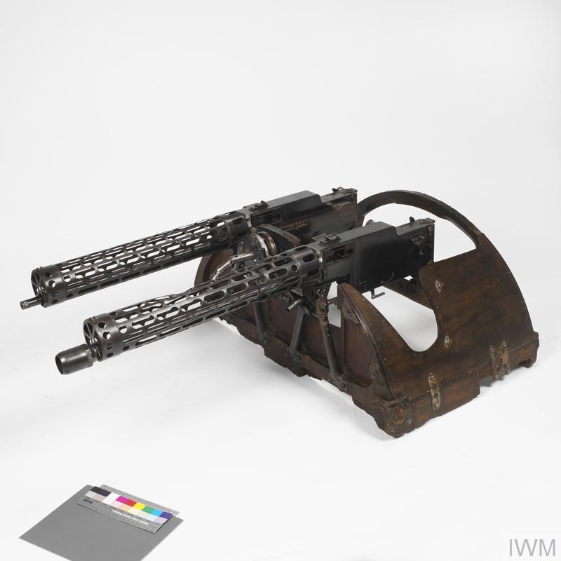 LMG 08/15 Imperial War Museums