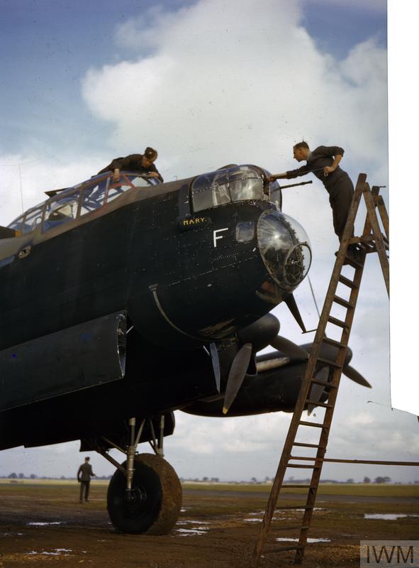 THE ROYAL AIR FORCE IN BRITAIN, OCTOBER 1942 (TR 188)