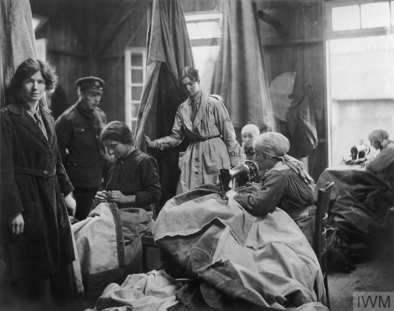 OLIVE EDIS; IWM PHOTOGRAPHER OF THE WOMEN'S SERVICES IN FRANCE 1919 (Q