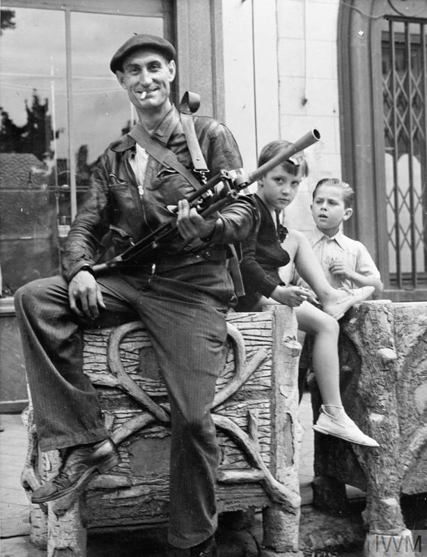 THE FRENCH RESISTANCE, 1944 Imperial War Museums