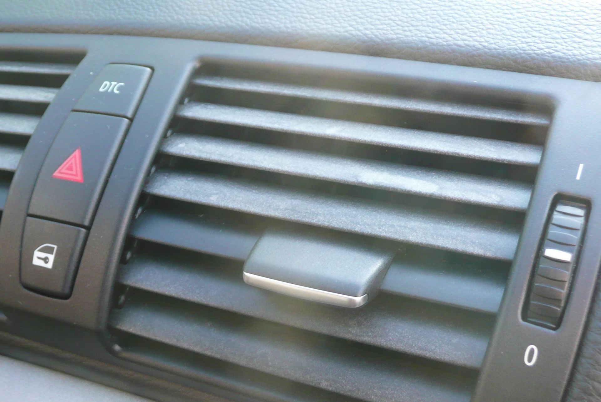 Plastique Blanchi Nettoyage Et Detailing Auto