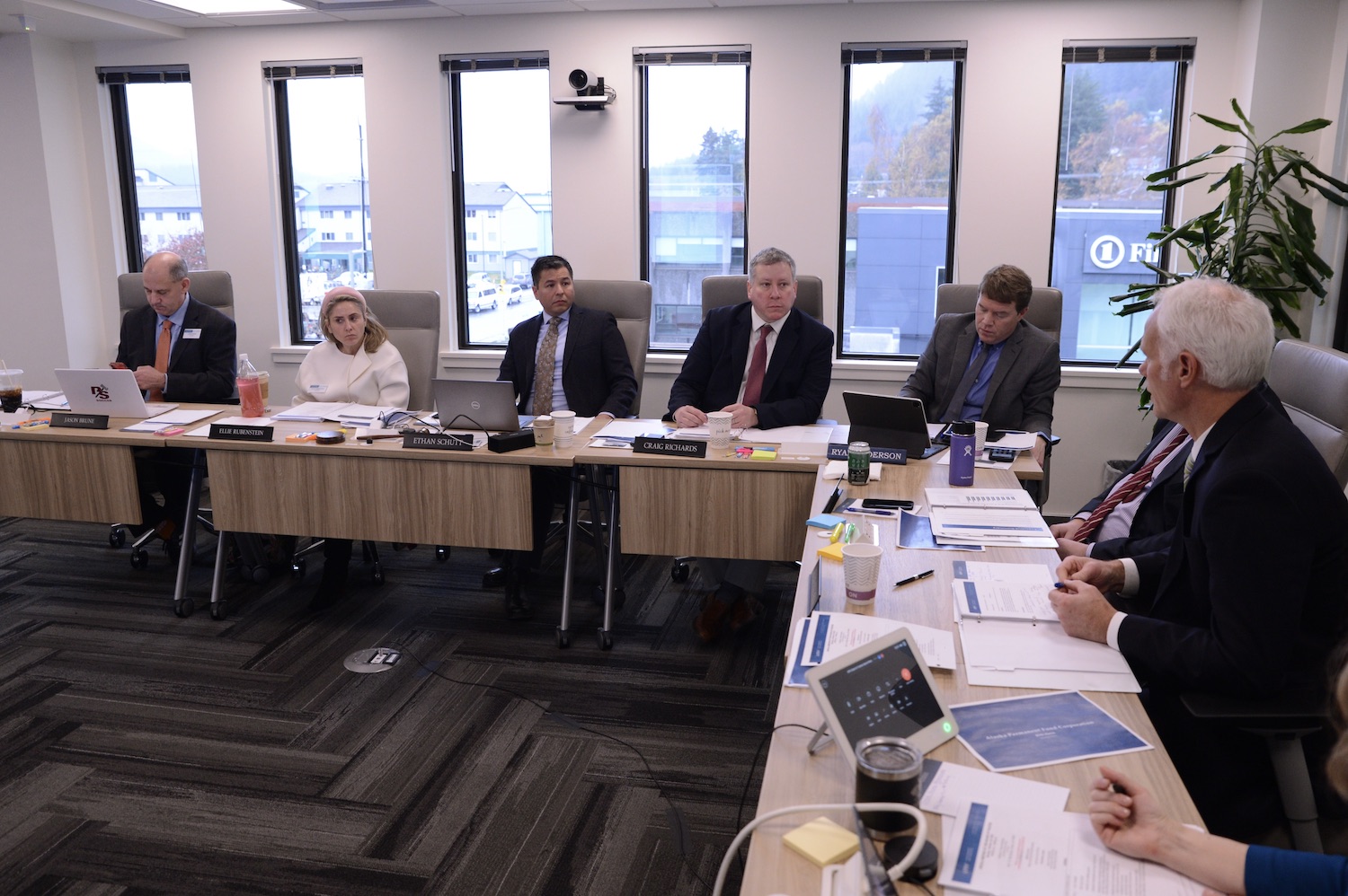 Alaska Permanent Fund Corp. board all but rejects plan for riskier