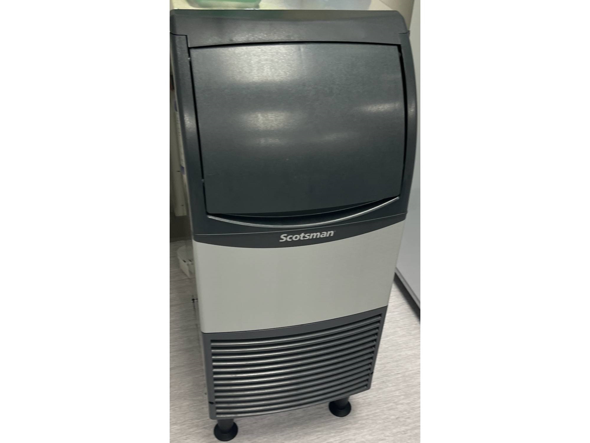  Product Review. Compact and Under Counter Ice Maker