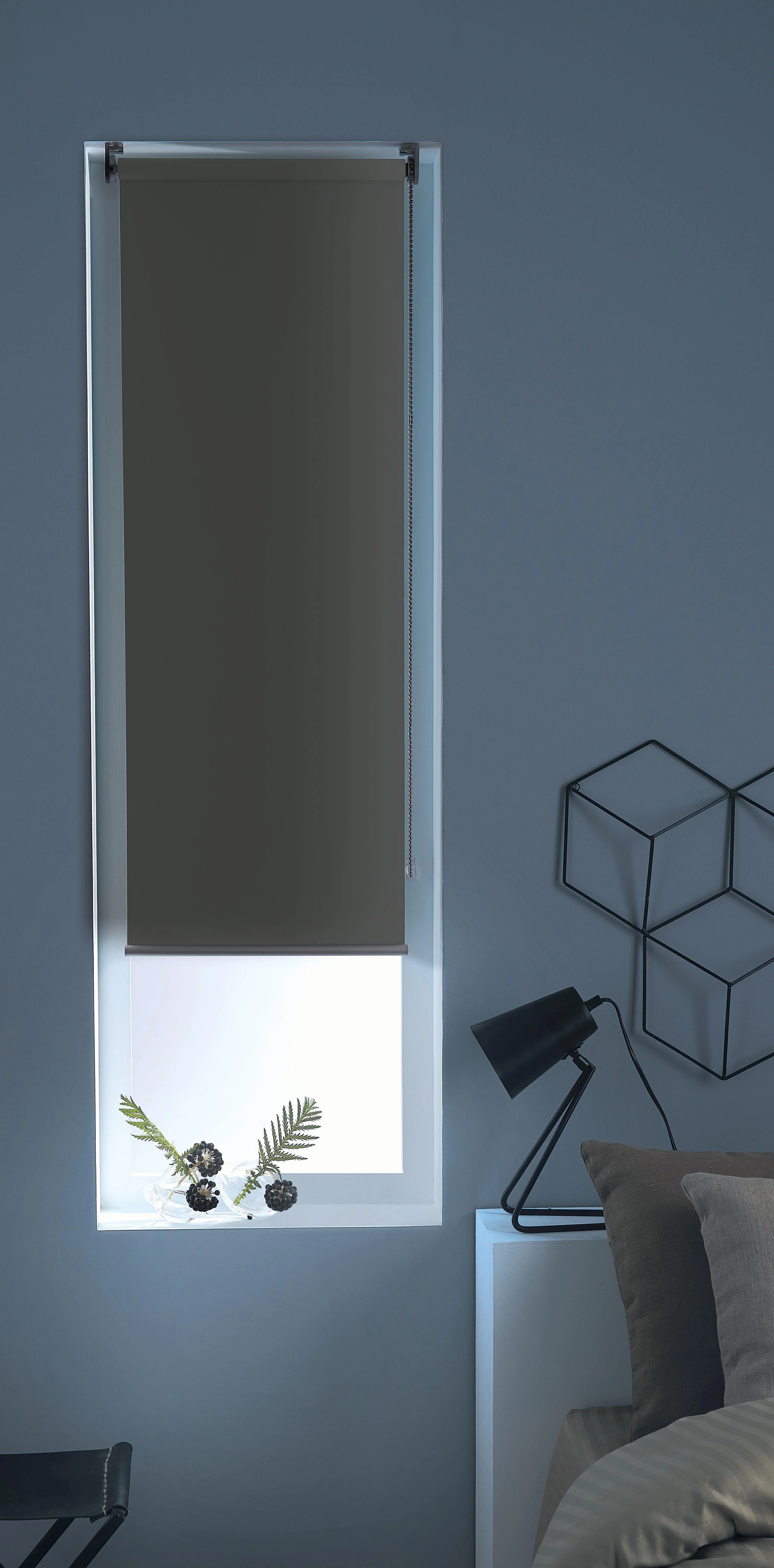 Tenda a rullo oscurante INSPIRE Tokyo grigio scuro 75 x 250 cm Leroy