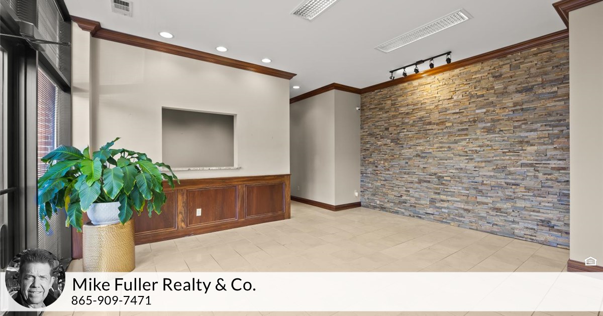 412 Ebenezer Rd, Knoxville, TN 37923