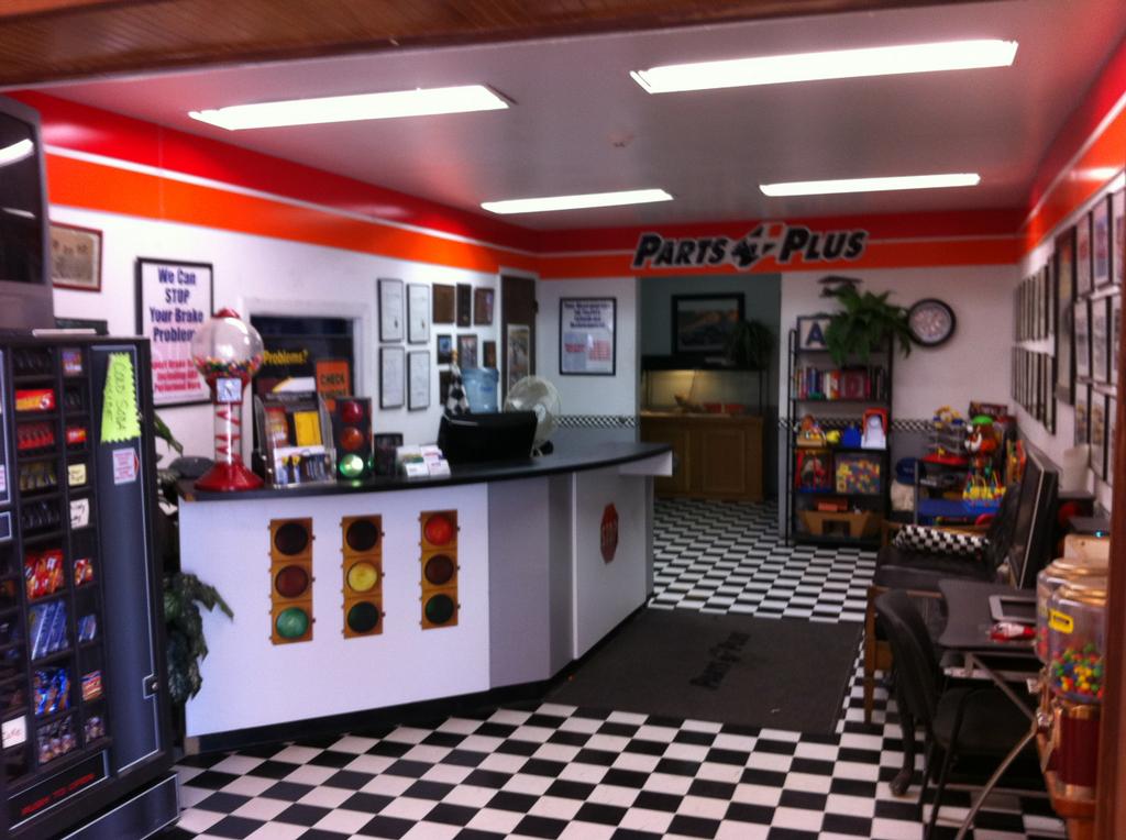 United Auto Parts & Service Feasterville Trevose PA 19053 2153645500
