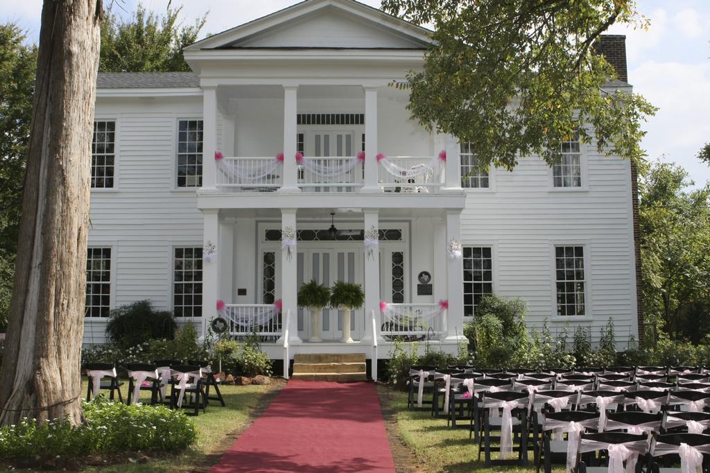 Pictures for Dewberry Plantation in Bullard, TX 75757