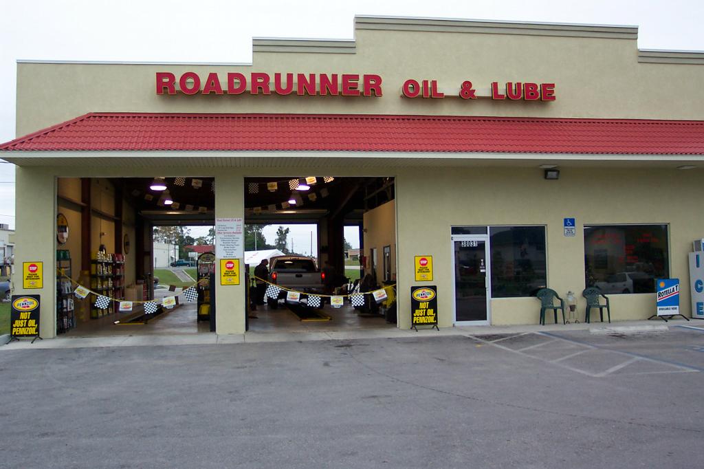 Roadrunner Oil & Lube Center Zephyrhills FL 33542 8137821116
