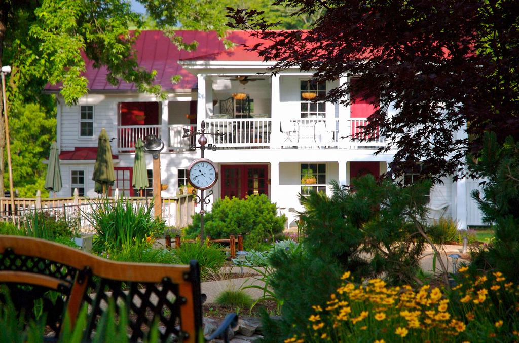 Jordan Hollow Farm Inn Stanley VA 22851 1884187000