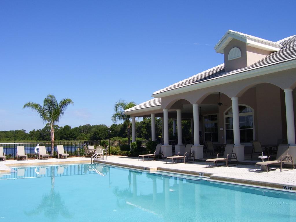 The Retreat at Broadway Centre (formerly Bermuda Lake Apt) Brandon FL