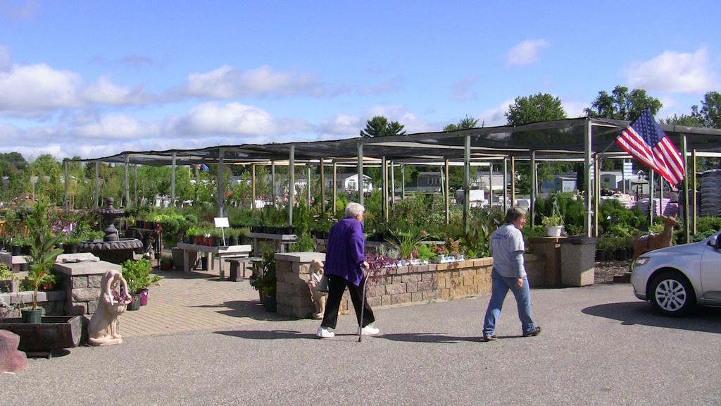 Prestige Landscaping LLC & Garden Center Reedsburg WI 53959 608524