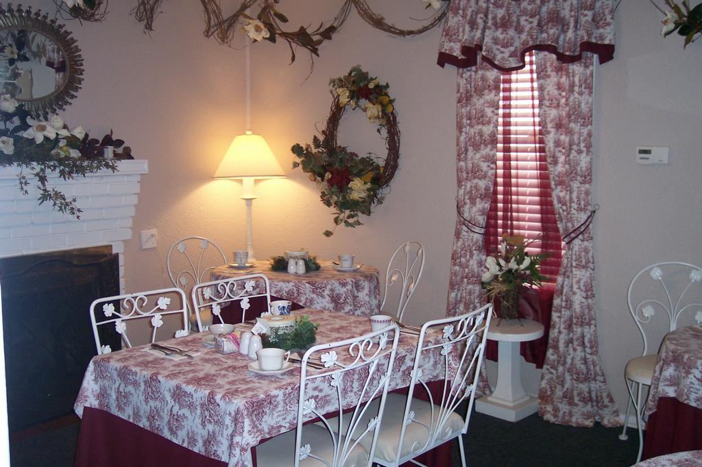 Pictures for The Magnolia Tea Room & Gift Shop in Auburndale, FL 33823