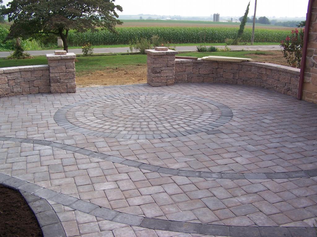 Custom paver patio with circle kit from Willow Gates Landscaping