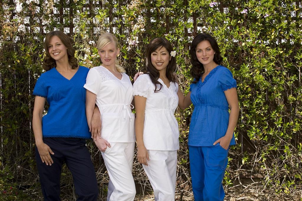 Scrubs N Duds / Tampa Bay Uniforms, Inc. Saint Petersburg FL 33702