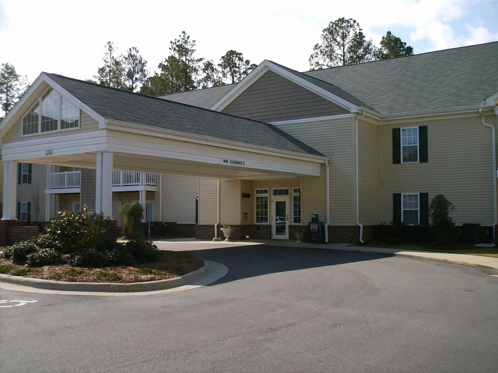 Pineridge Manor Hope Mills NC 28348 9106306200 Apartments
