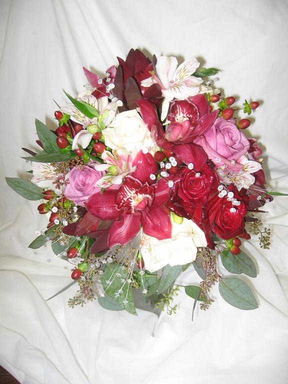 Burton & Tyrrells Flowers Lincoln NE 68516 8003970847 Flowers