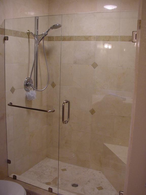 [Get 32+] Glass Shower Door With Towel Bar MUHAMMADIYAH KABUPATEN BONE