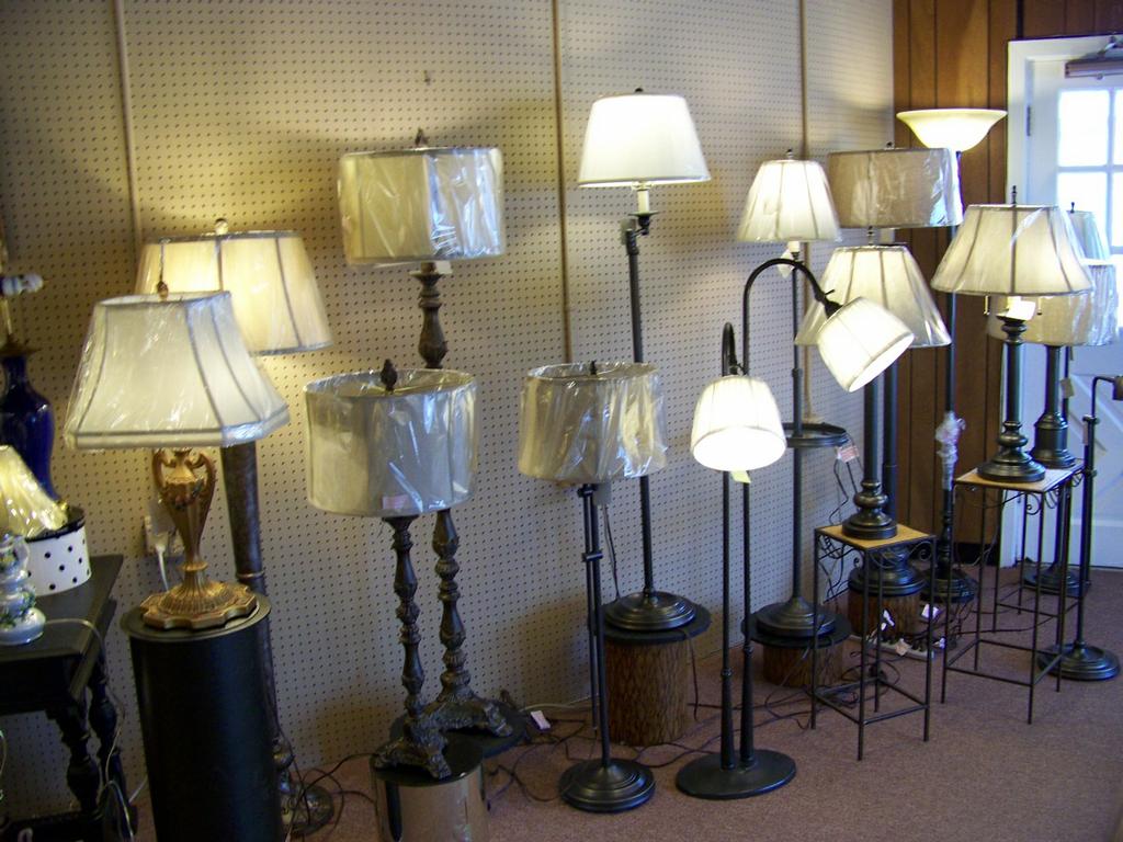 Lamps & Shades Ltd Glen Ellyn IL 60137 6304695404