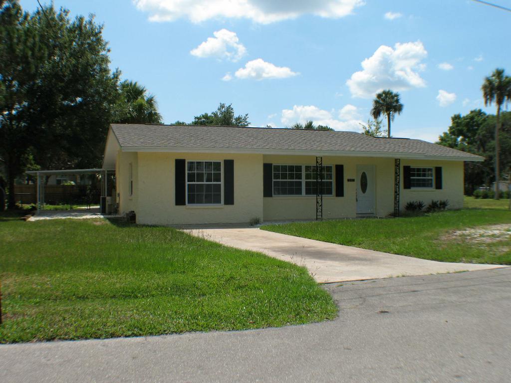 4 Bedroom Home for Sale in Crystal River, FL 169,500 from EXIT