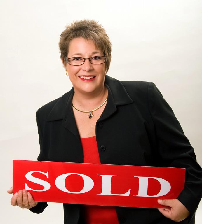 The Property Shoppe Team, LLC Pamelyn Meller Marshall WI 53559