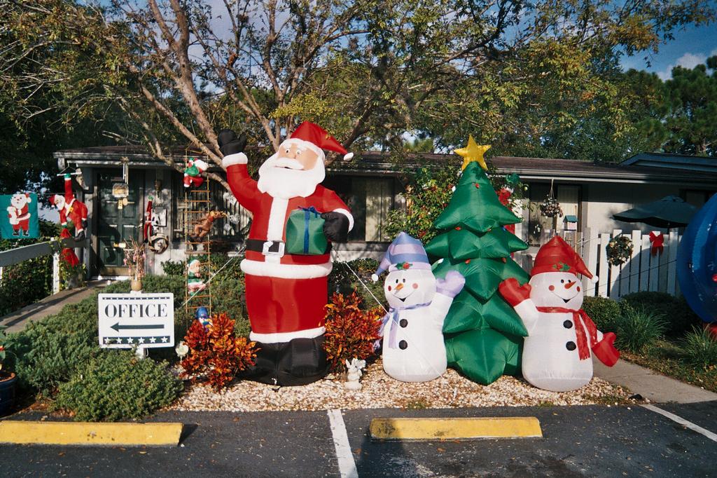 Ellberry Court Apts Apollo Beach FL 33572 8136411092