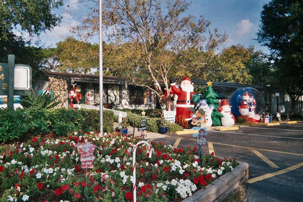 Ellberry Court Apts Apollo Beach FL 33572 8136411092