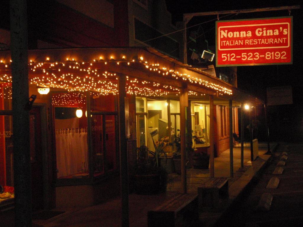 Nonna Gina's Italian Restaurant Buda TX 78610 5125238192