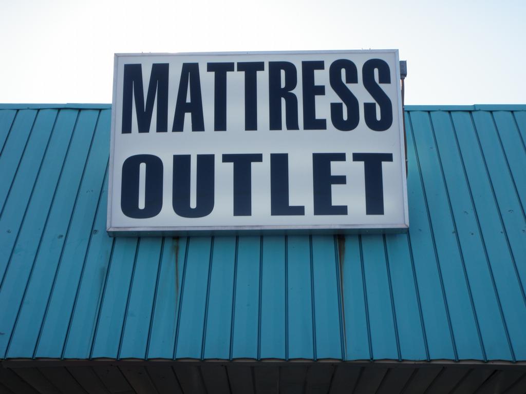 Mattress Outlet Greenville NC 27858 2527582377