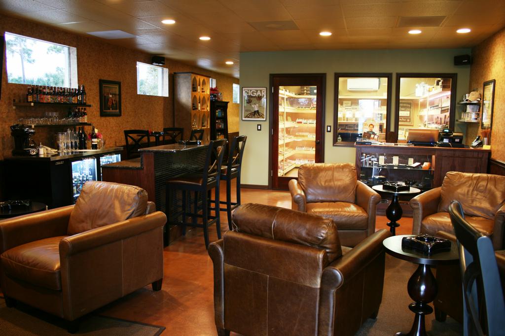 Tobacco Locker Cigar Bar Port Charlotte FL 33954 9412558825