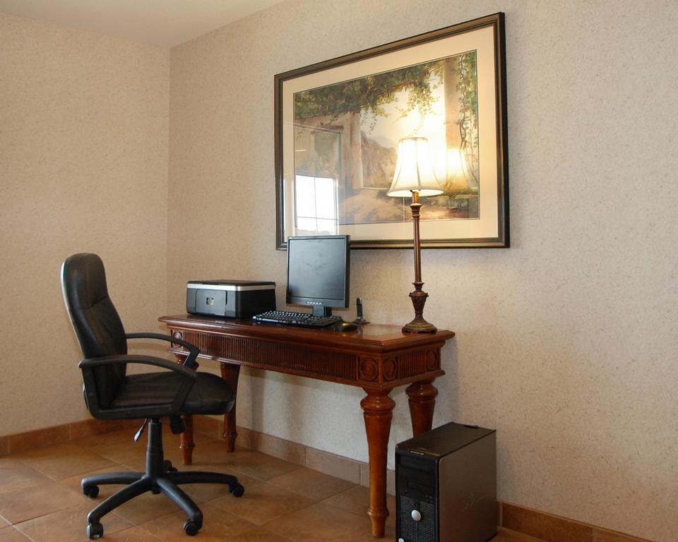 Comfort Inn Colfax IA 50054 8774246423 Hotels & Motels