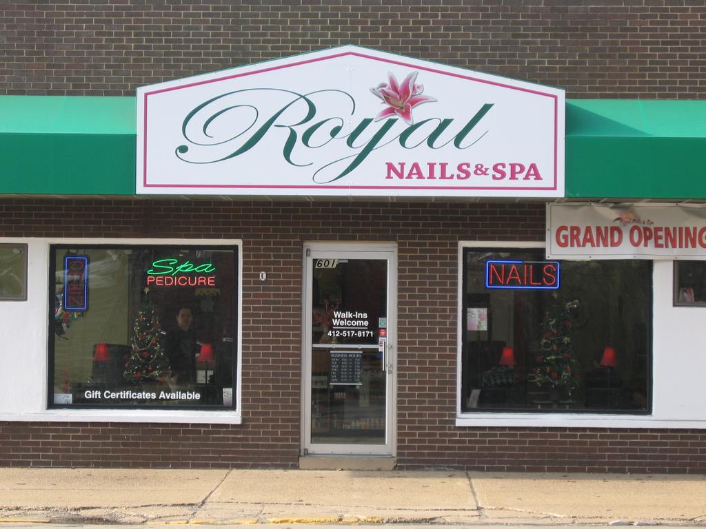 Royal Nails & Spa Oakmont PA 15139 4125178171 Day Spas