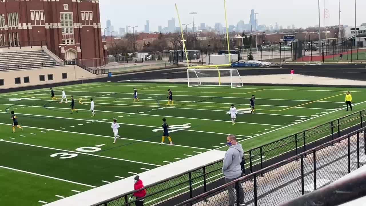 Senn Bulldogs vs. Lincoln Park Lions Soccer SennAthletics