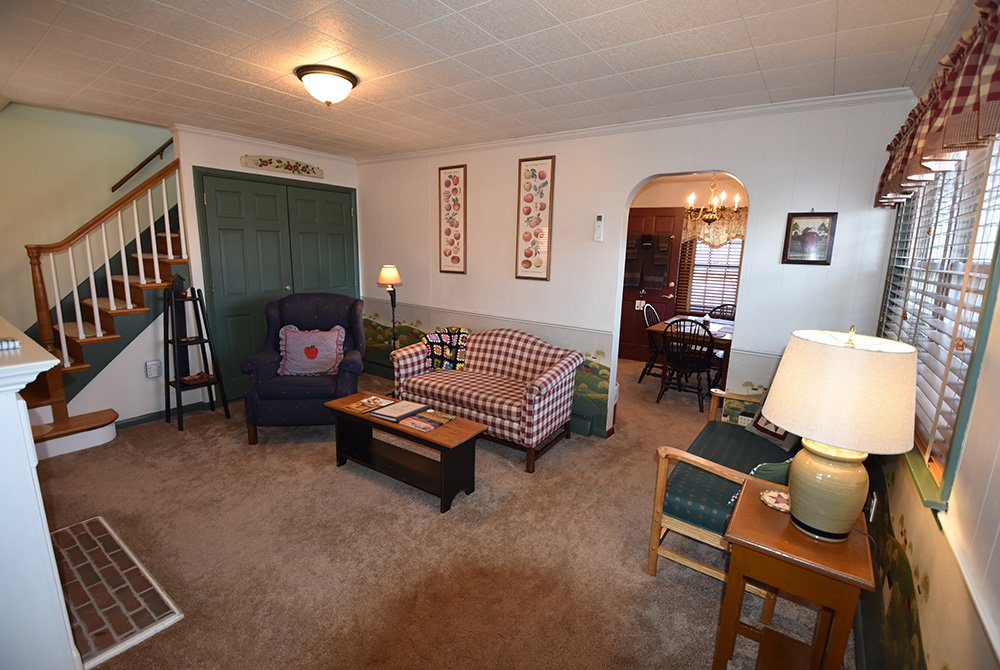 Bed And Breakfast In Lancaster Pennsylvania Apple Bin Inn